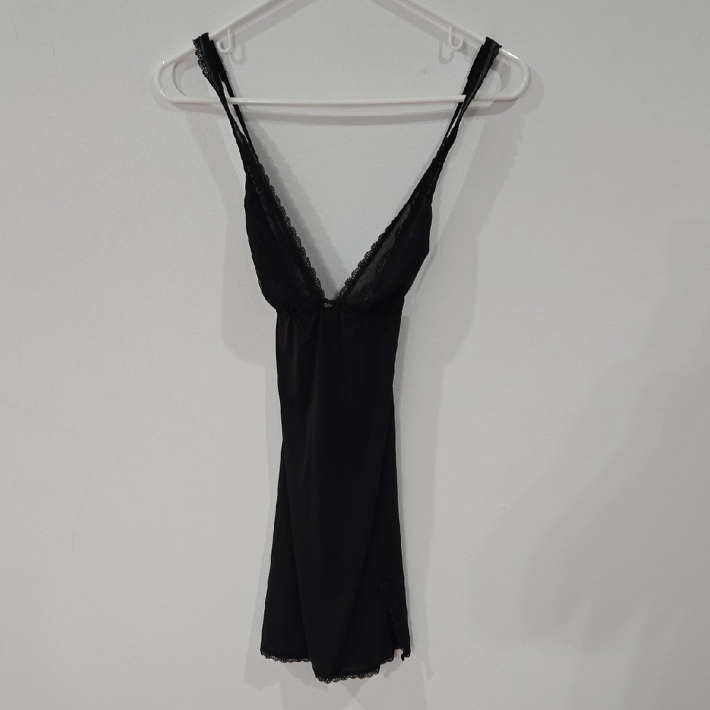 Victoria's Secret Sz S/P Black Lace Chemise